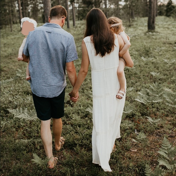 Gorgeous Flowy Doe & Rae medium dress - Picture 11 of 11